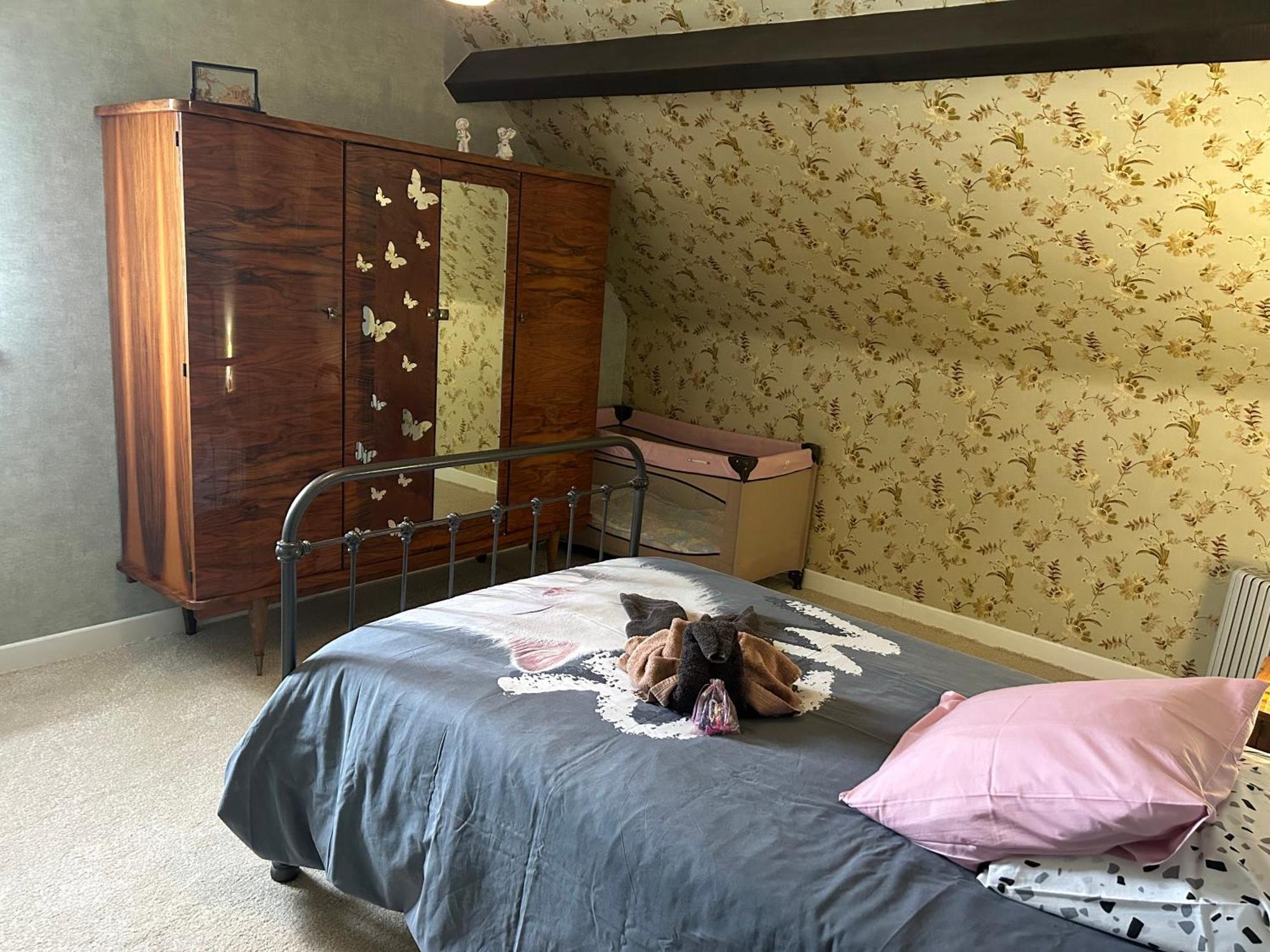 Gite La Maison Rose ラヌムザン エクステリア 写真